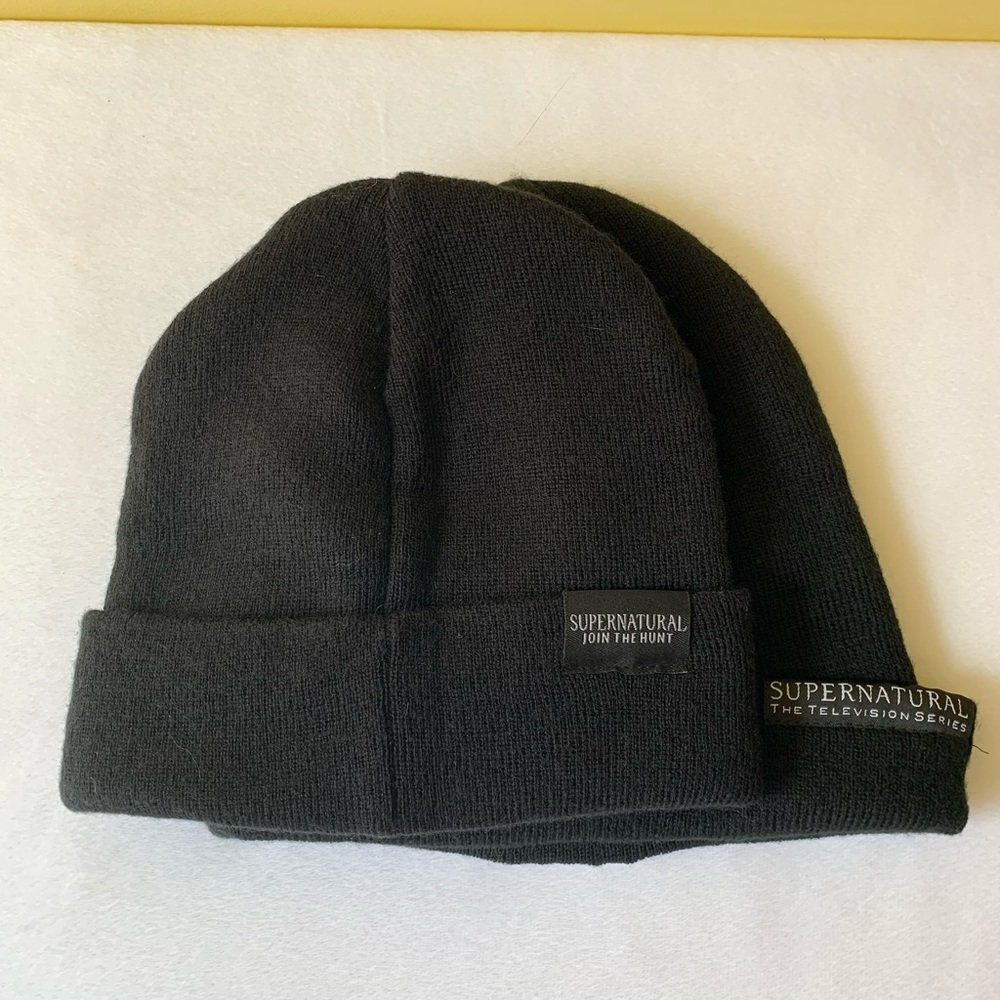 Supernatural Logo Beanie Unisex - Picture 2 of 3